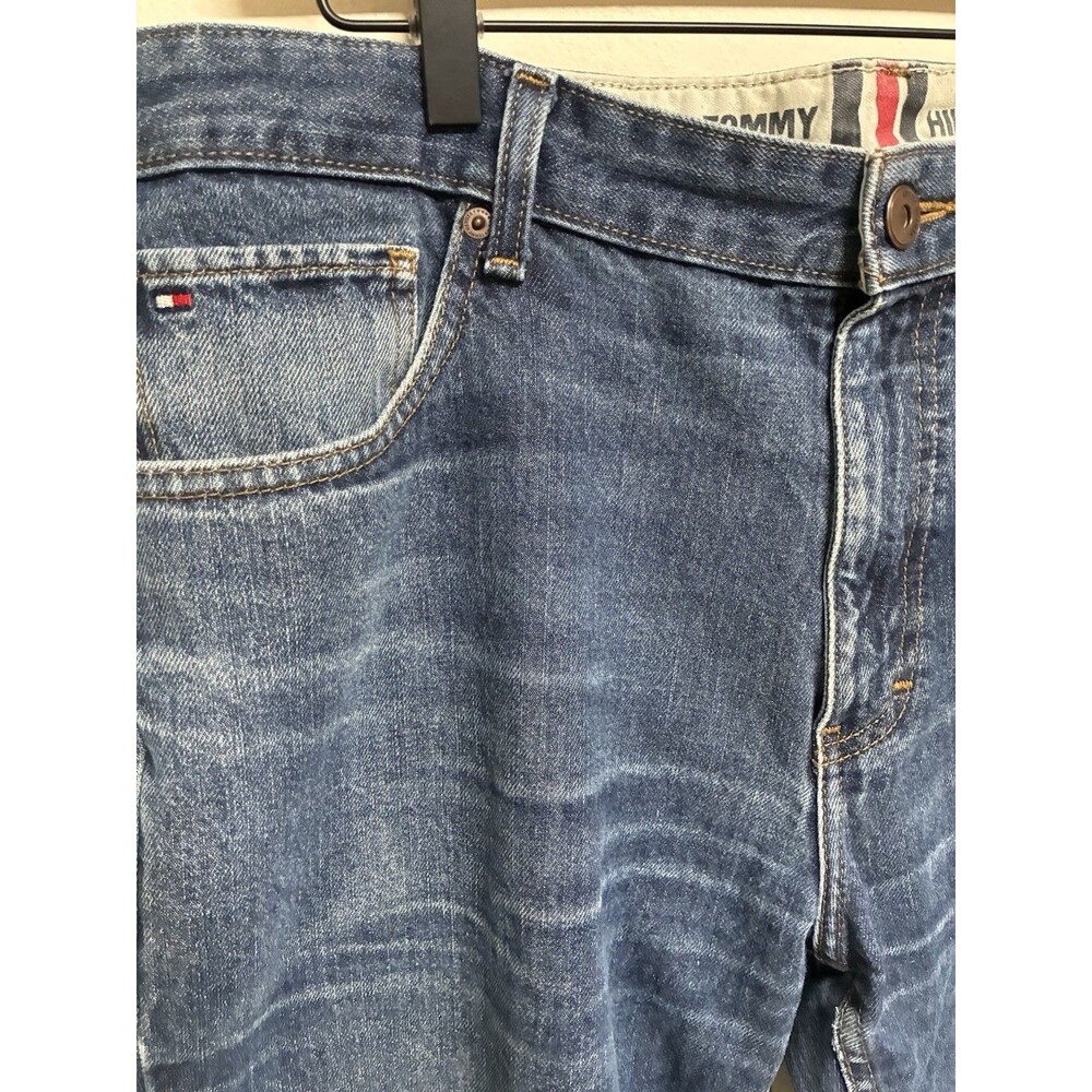 Tommy Hilfiger Jeans Mens 36x30 Straight Leg Medium Wash Denim Classic Fit - Picture 2 of 10